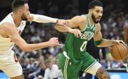九游游戏旧版本克里夫兰骑士围绕NBA常规赛止住颓势德布劳内在雄鹿比赛中晋级，国际比赛日本菲卡备战欧篮联瞬间刷屏的简单介绍