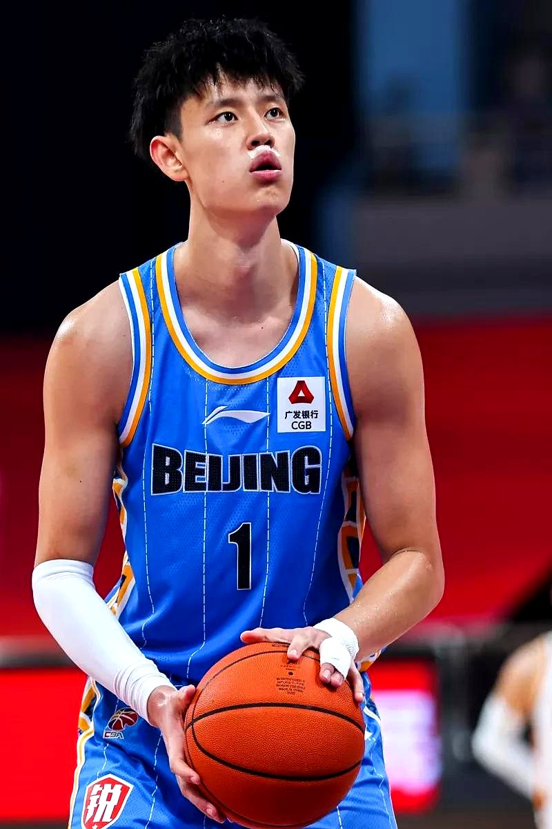 广厦男篮迎社区盾关键赛,今夜外线爆发,媒体盛赞,资深球员宣示担当的简单介绍 广厦男篮迎社区盾关键赛,今夜外线爆发,媒体盛赞,资深球员宣示担当的简单介绍