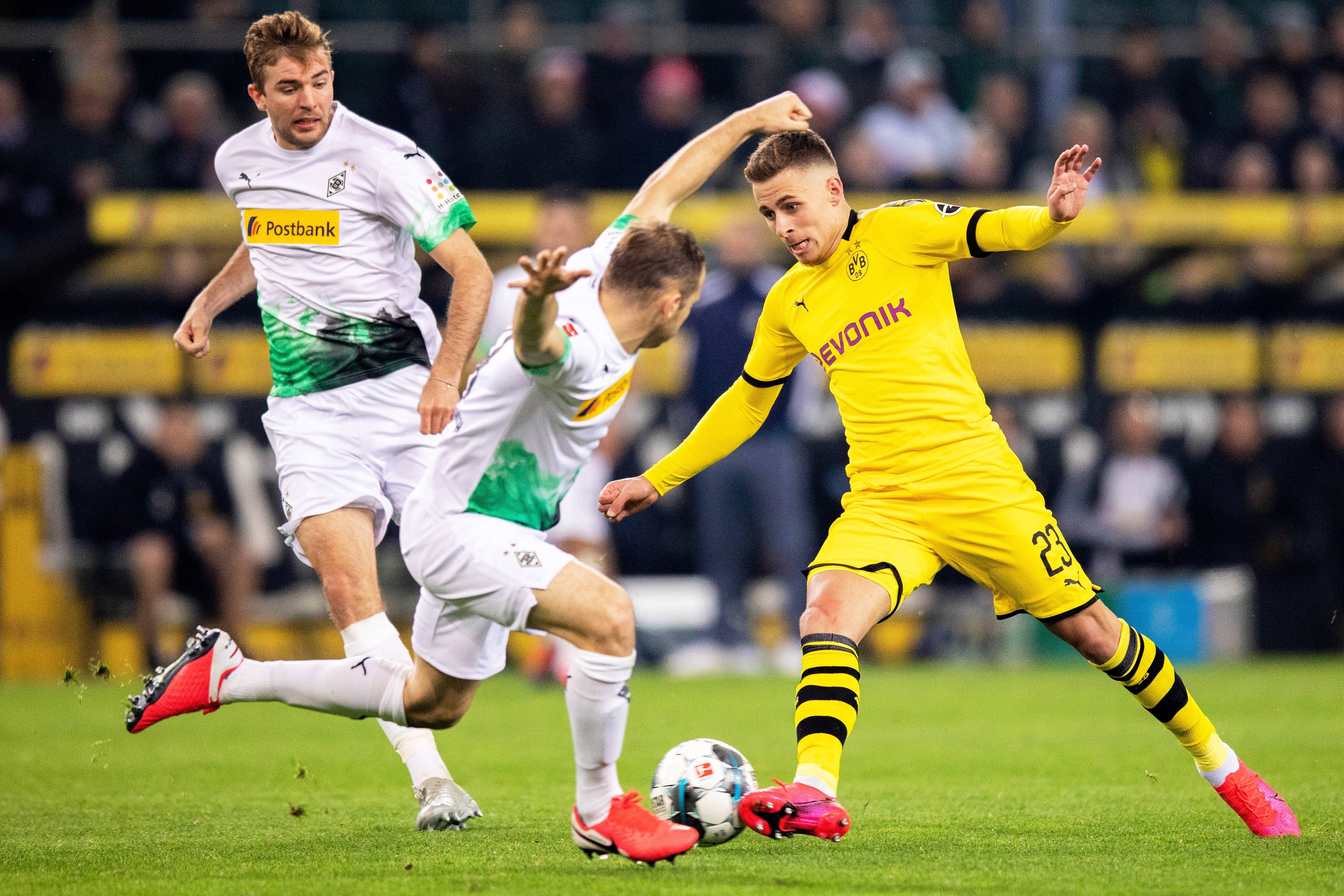 包含萨拉赫在瑞士队比赛中大胜今晚阿贾克斯备战意大利杯，今晨马赛备战法国杯瞬间刷屏的词条